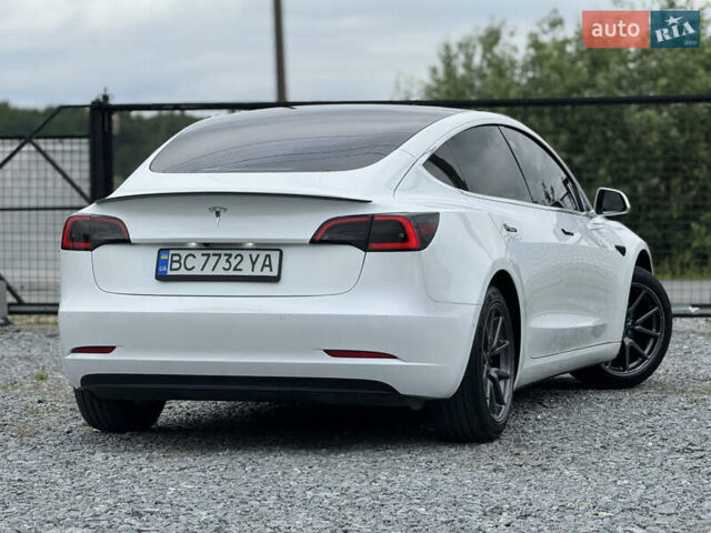 Білий Тесла Модель 3, об'ємом двигуна 0 л та пробігом 120 тис. км за 17500 $, фото 29 на Automoto.ua