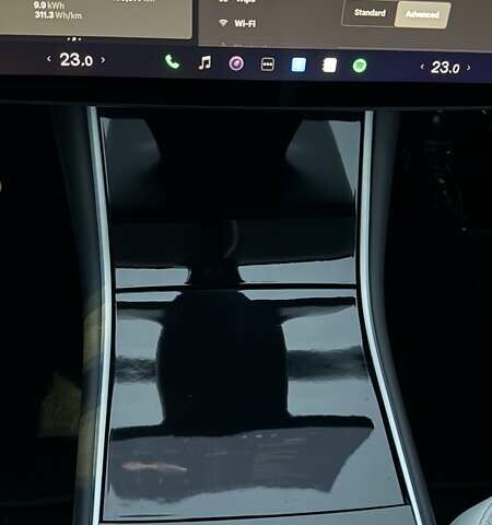 Білий Тесла Модель 3, об'ємом двигуна 0 л та пробігом 160 тис. км за 16000 $, фото 37 на Automoto.ua