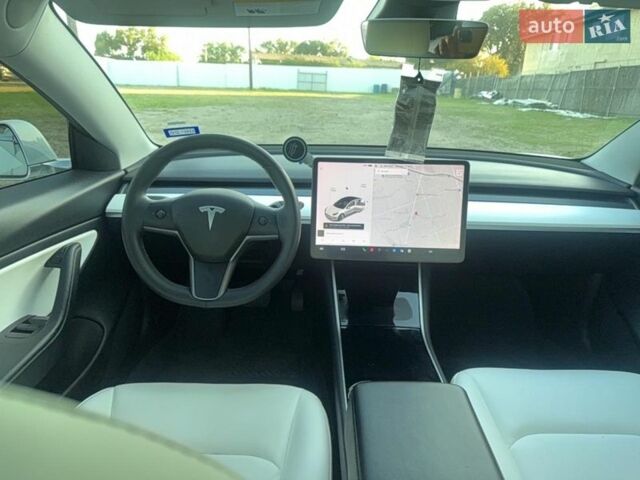 Білий Тесла Модель 3, об'ємом двигуна 0 л та пробігом 92 тис. км за 5000 $, фото 8 на Automoto.ua