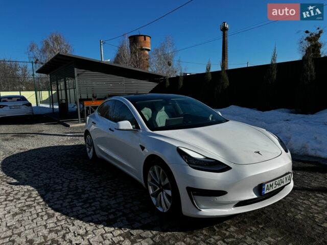 Белый Тесла Модель 3, объемом двигателя 0 л и пробегом 71 тыс. км за 17900 $, фото 3 на Automoto.ua