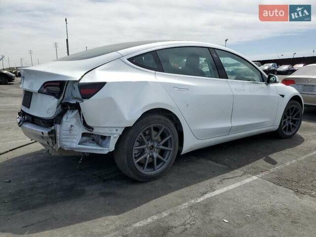 Тесла Модель 3 2020 у Львові на Automoto.ua Білий Тесла Модель 3, об'ємом двигуна 0 л та пробігом 43 тис. км за 3000 $, фото 2 на Automoto.ua