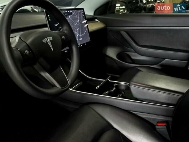 Білий Тесла Модель 3, об'ємом двигуна 0 л та пробігом 218 тис. км за 18499 $, фото 10 на Automoto.ua