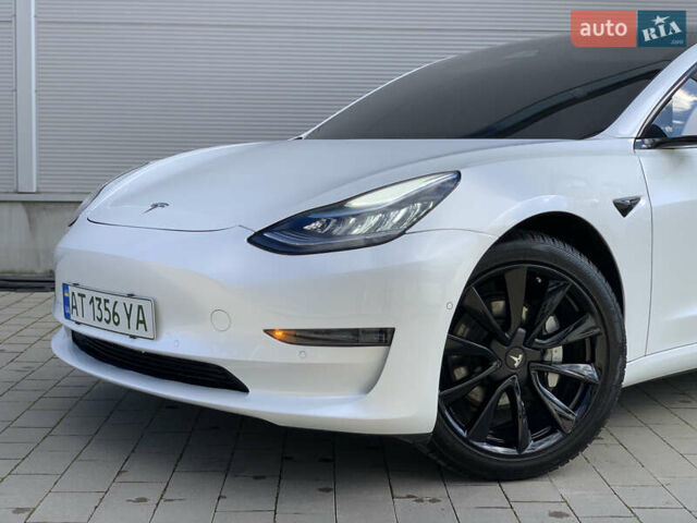 Тесла Модель 3 2020 у Івано-Франківську на Automoto.ua Білий Тесла Модель 3, об'ємом двигуна 0 л та пробігом 145 тис. км за 14850 $, фото 49 на Automoto.ua