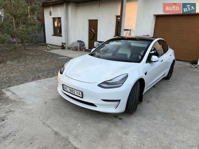 Белый Тесла Модель 3, объемом двигателя 0 л и пробегом 54 тыс. км за 21700 $, фото 3 на Automoto.ua