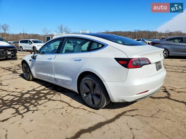 Білий Тесла Модель 3, об'ємом двигуна 0 л та пробігом 93 тис. км за 5500 $, фото 11 на Automoto.ua