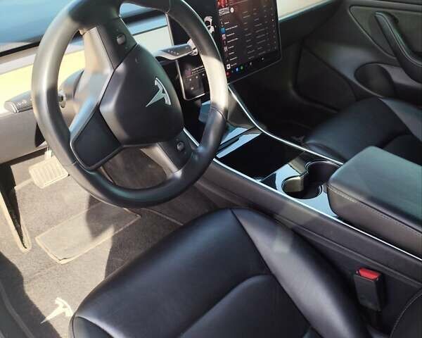 Білий Тесла Модель 3, об'ємом двигуна 0 л та пробігом 252 тис. км за 16000 $, фото 9 на Automoto.ua