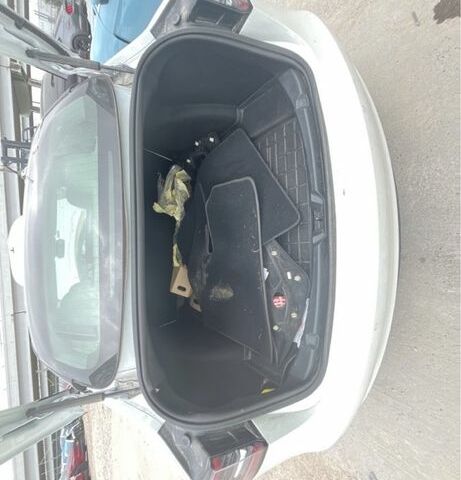 Білий Тесла Модель 3, об'ємом двигуна 0 л та пробігом 104 тис. км за 9500 $, фото 15 на Automoto.ua