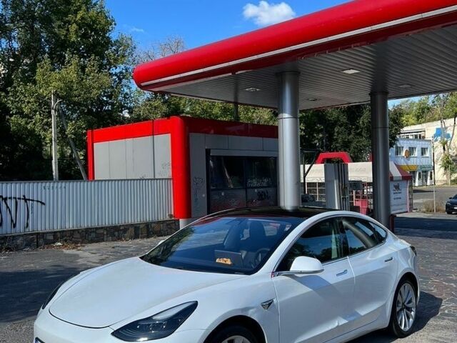 Белый Тесла Модель 3, объемом двигателя 0 л и пробегом 117 тыс. км за 14500 $, фото 7 на Automoto.ua