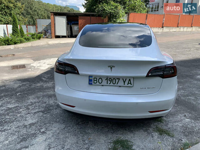 Белый Тесла Модель 3, объемом двигателя 0 л и пробегом 99 тыс. км за 20000 $, фото 5 на Automoto.ua