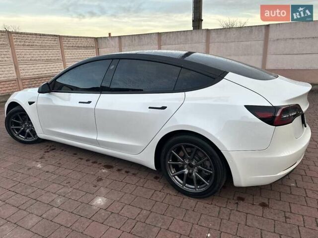 Белый Тесла Модель 3, объемом двигателя 0 л и пробегом 206 тыс. км за 16900 $, фото 6 на Automoto.ua
