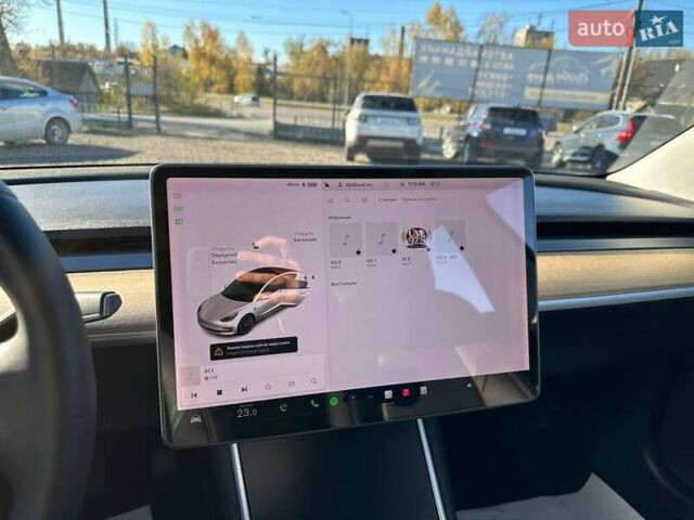 Белый Тесла Модель 3, объемом двигателя 0 л и пробегом 108 тыс. км за 17950 $, фото 23 на Automoto.ua