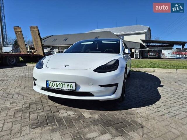 Тесла Модель 3 2020 у Мукачеве на Automoto.ua Білий Тесла Модель 3, об'ємом двигуна 0 л та пробігом 160 тис. км за 18499 $, фото 3 на Automoto.ua