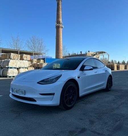 Белый Тесла Модель 3, объемом двигателя 0 л и пробегом 168 тыс. км за 13900 $, фото 16 на Automoto.ua