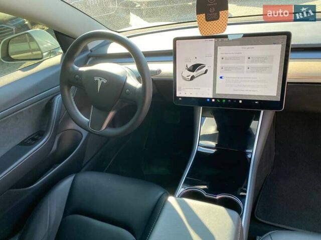 Білий Тесла Модель 3, об'ємом двигуна 0 л та пробігом 75 тис. км за 15000 $, фото 9 на Automoto.ua