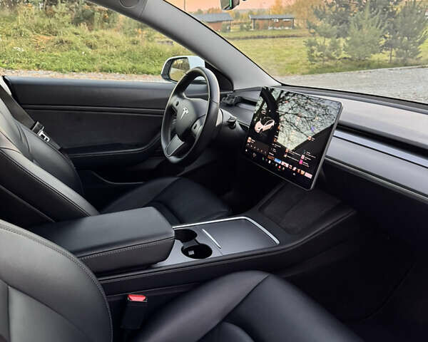 Белый Тесла Модель 3, объемом двигателя 0 л и пробегом 129 тыс. км за 19900 $, фото 21 на Automoto.ua