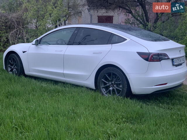 Білий Тесла Модель 3, об'ємом двигуна 0 л та пробігом 75 тис. км за 19950 $, фото 6 на Automoto.ua
