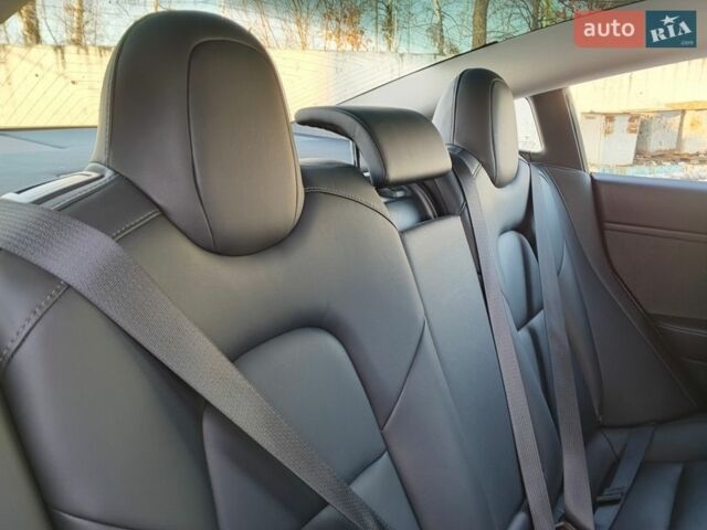 Белый Тесла Модель 3, объемом двигателя 0 л и пробегом 192 тыс. км за 17799 $, фото 16 на Automoto.ua