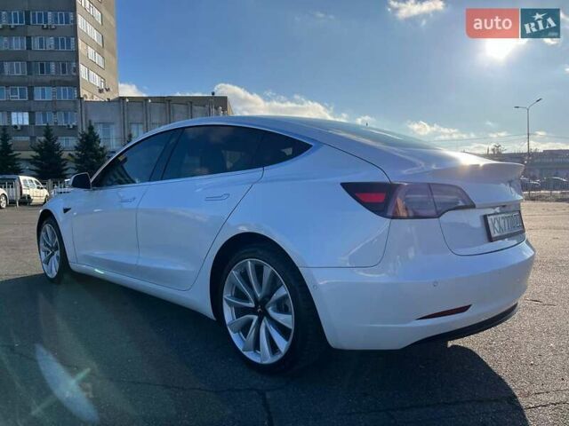 Белый Тесла Модель 3, объемом двигателя 0 л и пробегом 24 тыс. км за 19000 $, фото 2 на Automoto.ua