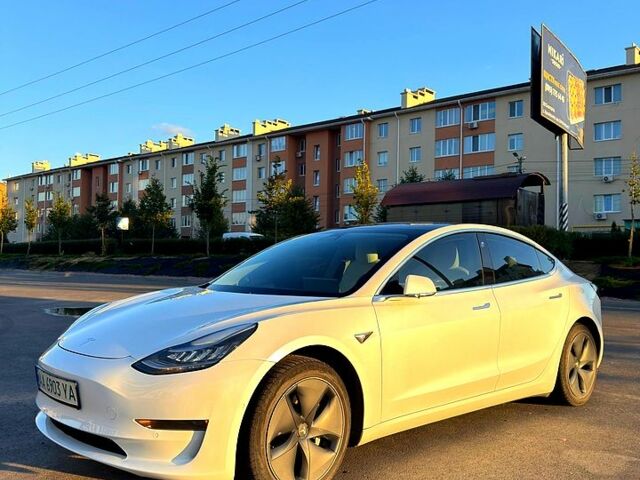 Белый Тесла Модель 3, объемом двигателя 60 л и пробегом 90 тыс. км за 15500 $, фото 10 на Automoto.ua