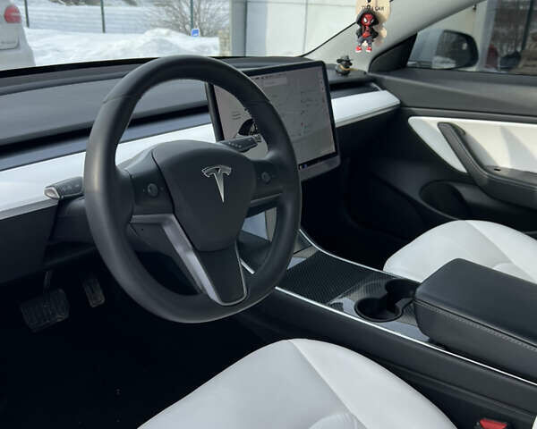 Білий Тесла Модель 3, об'ємом двигуна 0 л та пробігом 79 тис. км за 16200 $, фото 13 на Automoto.ua