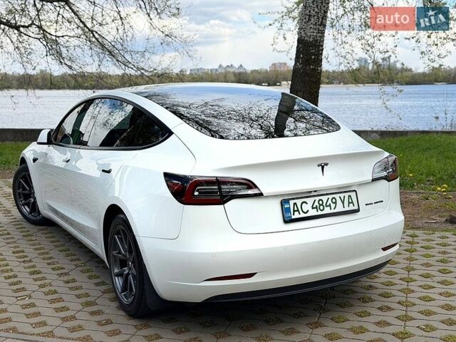 Белый Тесла Модель 3, объемом двигателя 0 л и пробегом 90 тыс. км за 19500 $, фото 17 на Automoto.ua
