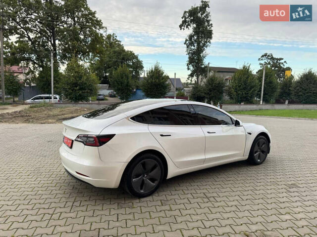 Білий Тесла Модель 3, об'ємом двигуна 0 л та пробігом 192 тис. км за 13400 $, фото 11 на Automoto.ua