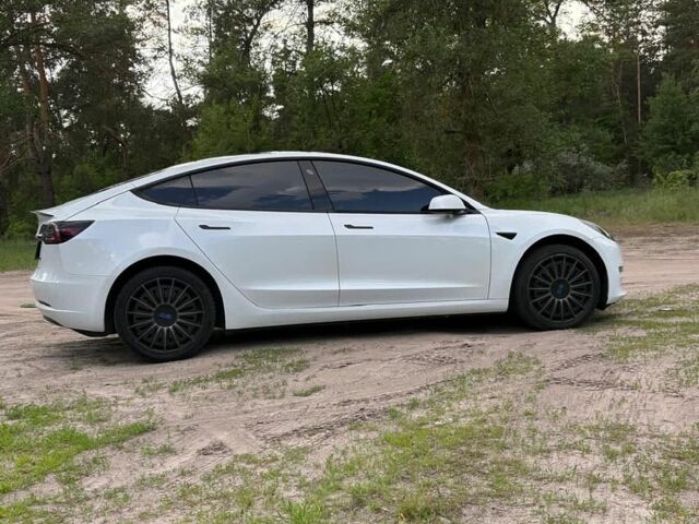 Білий Тесла Модель 3, об'ємом двигуна 0 л та пробігом 152 тис. км за 20900 $, фото 3 на Automoto.ua
