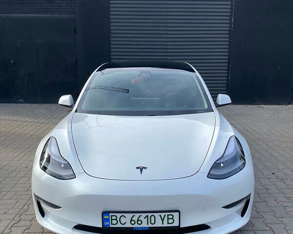 Белый Тесла Модель 3, объемом двигателя 0 л и пробегом 86 тыс. км за 21500 $, фото 3 на Automoto.ua