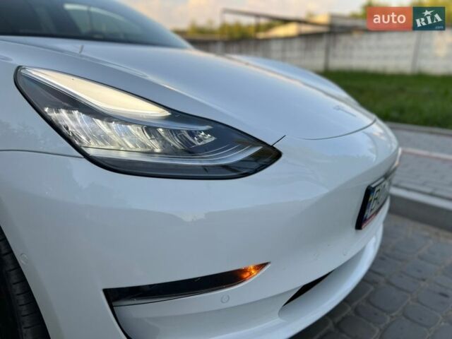 Білий Тесла Модель 3, об'ємом двигуна 0 л та пробігом 20 тис. км за 18200 $, фото 18 на Automoto.ua