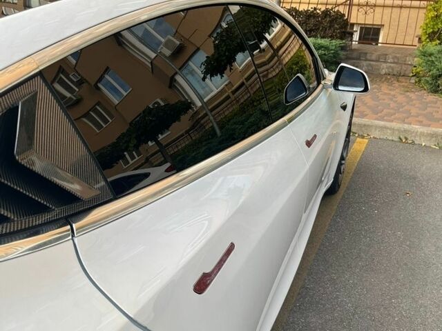 Білий Тесла Модель 3, об'ємом двигуна 0 л та пробігом 59 тис. км за 17500 $, фото 32 на Automoto.ua