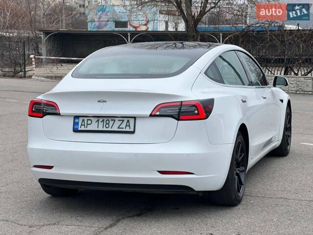 Білий Тесла Модель 3, об'ємом двигуна 0 л та пробігом 47 тис. км за 18500 $, фото 7 на Automoto.ua