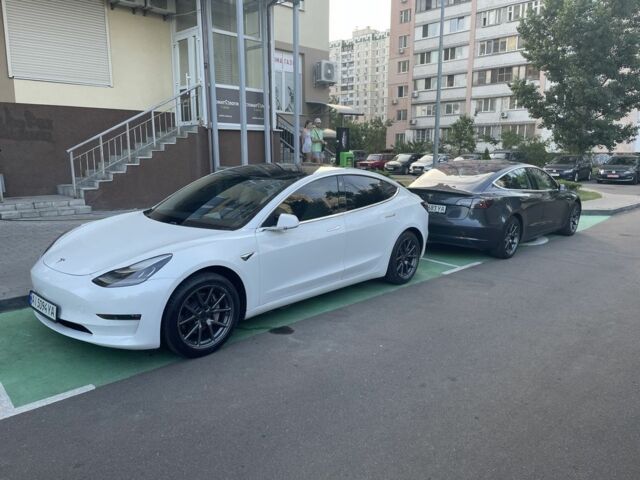 Білий Тесла Модель 3, об'ємом двигуна 0 л та пробігом 67 тис. км за 22000 $, фото 6 на Automoto.ua