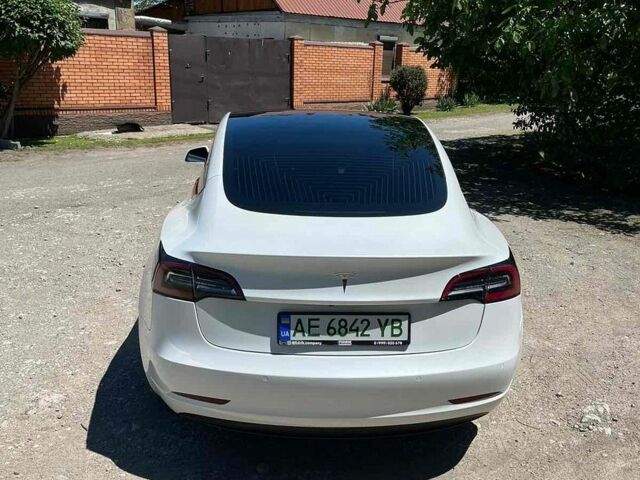 Белый Тесла Модель 3, объемом двигателя 0 л и пробегом 120 тыс. км за 16700 $, фото 7 на Automoto.ua
