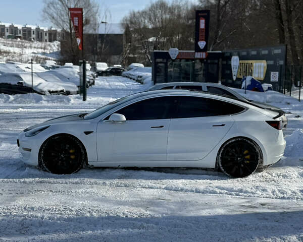 Білий Тесла Модель 3, об'ємом двигуна 0 л та пробігом 143 тис. км за 23000 $, фото 2 на Automoto.ua