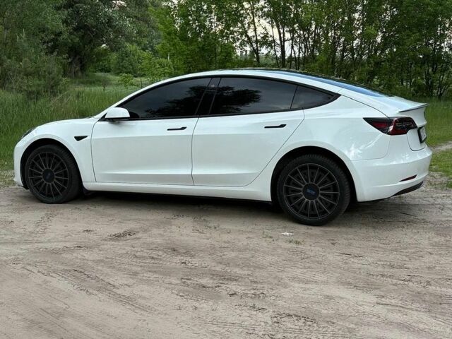 Білий Тесла Модель 3, об'ємом двигуна 0 л та пробігом 152 тис. км за 20900 $, фото 37 на Automoto.ua