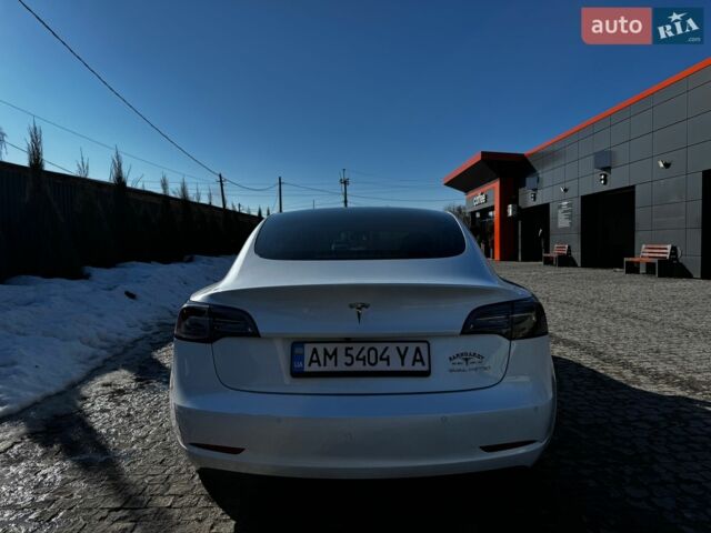 Белый Тесла Модель 3, объемом двигателя 0 л и пробегом 71 тыс. км за 17900 $, фото 5 на Automoto.ua
