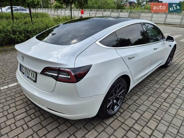 Білий Тесла Модель 3, об'ємом двигуна 0 л та пробігом 81 тис. км за 14550 $, фото 38 на Automoto.ua