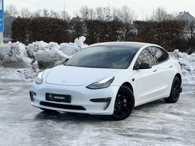 Белый Тесла Модель 3, объемом двигателя 0 л и пробегом 90 тыс. км за 19999 $, фото 2 на Automoto.ua