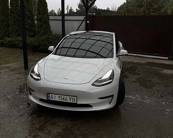 Белый Тесла Модель 3, объемом двигателя 0 л и пробегом 120 тыс. км за 16500 $, фото 4 на Automoto.ua