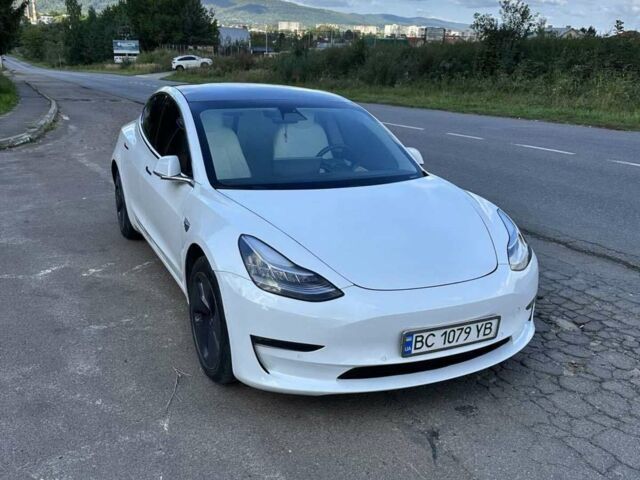Білий Тесла Модель 3, об'ємом двигуна 0 л та пробігом 117 тис. км за 19900 $, фото 5 на Automoto.ua