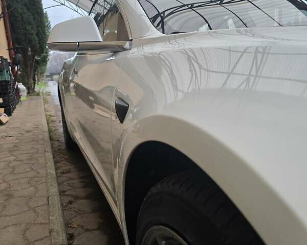 Белый Тесла Модель 3, объемом двигателя 0 л и пробегом 91 тыс. км за 17499 $, фото 1 на Automoto.ua