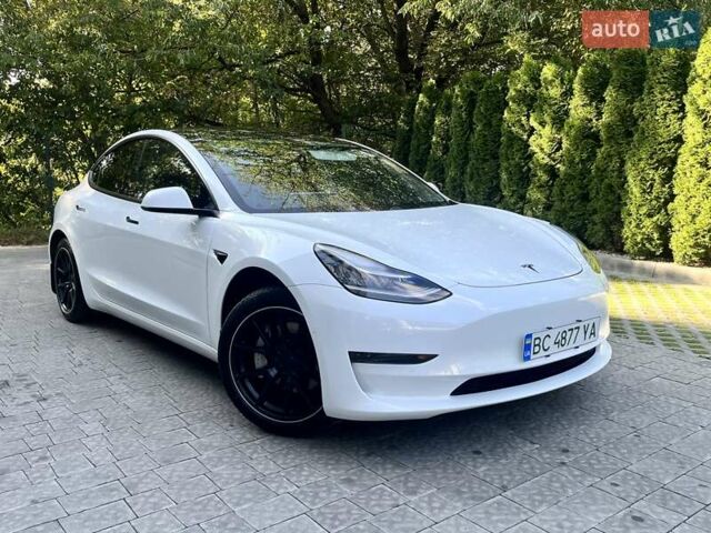 Білий Тесла Модель 3, об'ємом двигуна 0 л та пробігом 140 тис. км за 20700 $, фото 2 на Automoto.ua