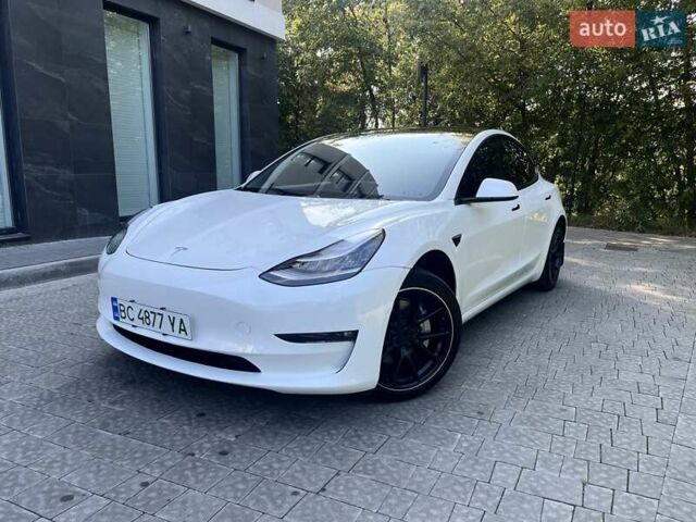 Білий Тесла Модель 3, об'ємом двигуна 0 л та пробігом 140 тис. км за 20700 $, фото 1 на Automoto.ua