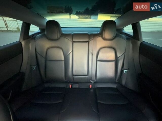 Белый Тесла Модель 3, объемом двигателя 0 л и пробегом 223 тыс. км за 12200 $, фото 8 на Automoto.ua