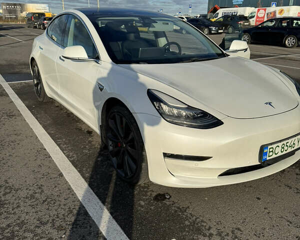 Тесла Модель 3 2020 у Львові на Automoto.ua Білий Тесла Модель 3, об'ємом двигуна 0 л та пробігом 120 тис. км за 20000 $, фото 5 на Automoto.ua