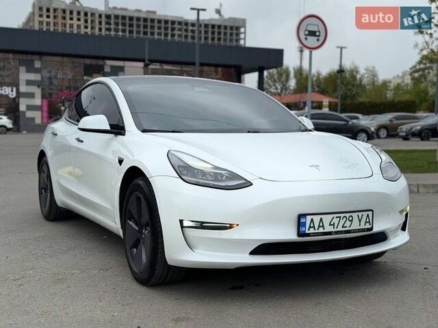 Белый Тесла Модель 3, объемом двигателя 0 л и пробегом 68 тыс. км за 19950 $, фото 1 на Automoto.ua