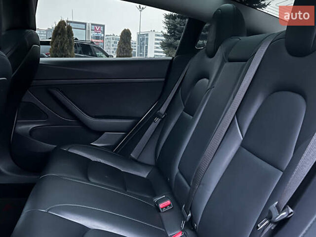 Белый Тесла Модель 3, объемом двигателя 0 л и пробегом 106 тыс. км за 19999 $, фото 17 на Automoto.ua