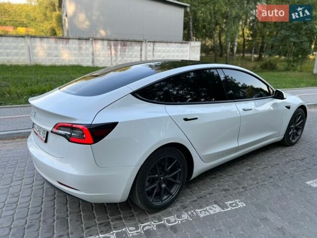 Білий Тесла Модель 3, об'ємом двигуна 0 л та пробігом 20 тис. км за 18200 $, фото 11 на Automoto.ua