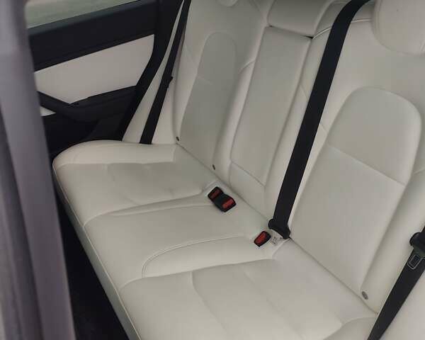 Білий Тесла Модель 3, об'ємом двигуна 0 л та пробігом 108 тис. км за 17000 $, фото 14 на Automoto.ua