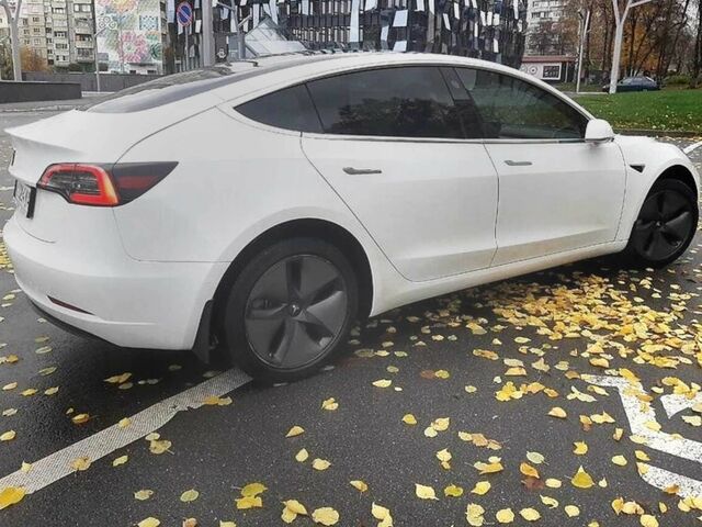 Белый Тесла Модель 3, объемом двигателя 0 л и пробегом 73 тыс. км за 11397 $, фото 10 на Automoto.ua